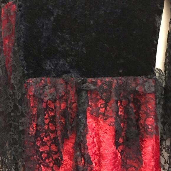 Incharacter Costumes L vampire queen red black maxi dress velvet Dress Only - Picture 12 of 13
